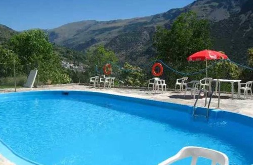 Trevelez House | Camping 3 étoiles - Piscine - eec0b0