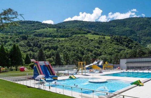 Aigueblanche House | Camping 3 étoiles - Piscine - ccbbhed