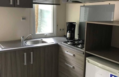 Peynier House | Camping 3 étoiles - Piscine - ccbbhge