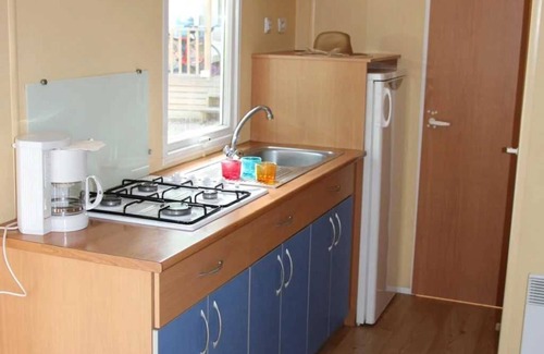 Peynier House | Camping 3 étoiles - Piscine - ccbbhgf