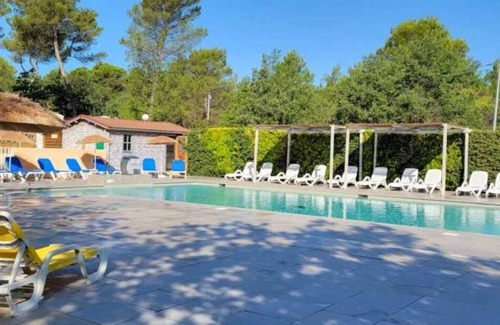 Peynier House | Camping 3 étoiles - Piscine - ccbbhgf