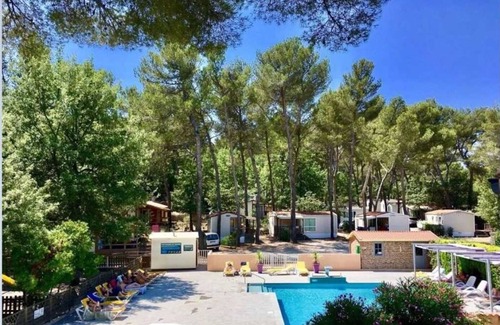 Peynier House | Camping 3 étoiles - Piscine - ccbbhgh