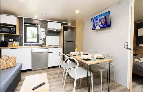 Loupiac House | Camping 4 étoiles - Piscine - efdbdg