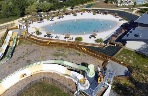 Aubigny-les-Clouzeaux House | Camping 4 étoiles - Parc aquatique - ef0ac0