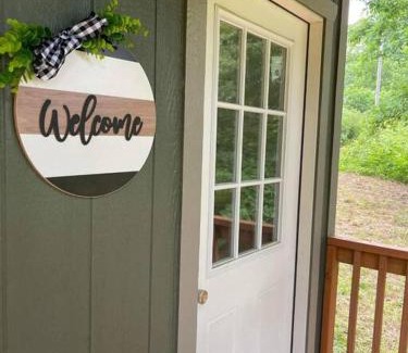 Saint Joe House | Camping Cabin with private Bathroom