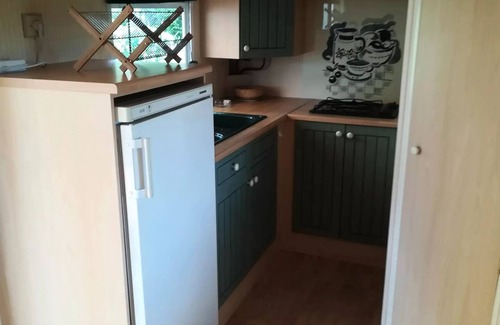 Saint-Bonnet-le-Chateau House | Camping de la Belle Etoile * - Mobile home Cottage comfort 2 bedrooms covered terrace 3 people
