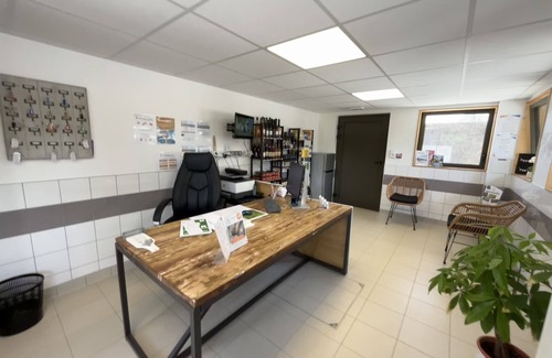 Le Lion-d'Angers RV Rental | Camping du Lion d'Angers