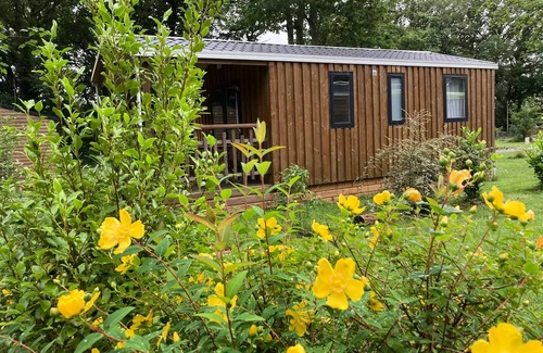 Priziac House | Camping Ecologique le Lac O Fées * - TROLL OU FARFADET - Mobil-home Confort 36m² - 3 chambres sur parcelle >100m2 6 personnes