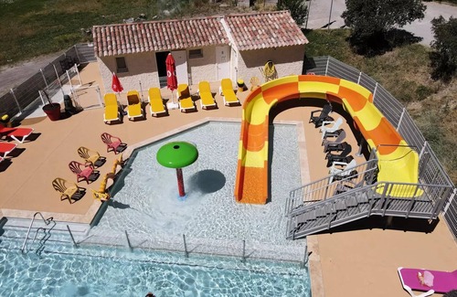Saint Maime House | Camping Flower La Rivière * - Lodge on Stilts Comfort + 3 rooms 4/5 people Without Sanitary