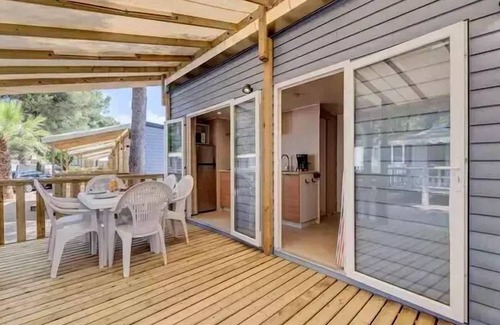 Chateauneuf-de-Galaure House | Camping Le Château de Galaure* - Comfort 4-room mobile home for 6 people