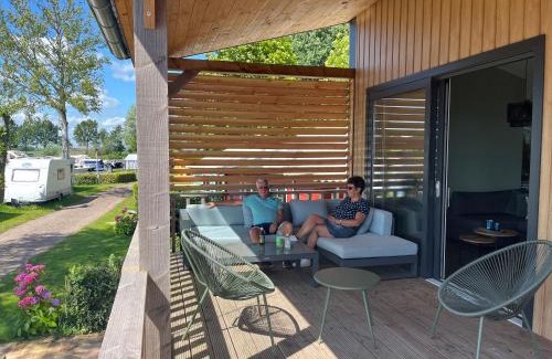 Belt-Schutsloot Apartment | Camping Kleine Belterwijde, Wiede Lodge met uitzicht over het water