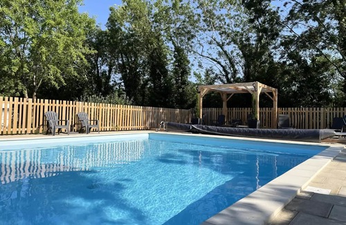 Coulon Ski Chalet | Camping La Venise Verte * - PREMIUM chalet 36m² (2 bedrooms) including a 6m² covered terrace + TV for 4 people