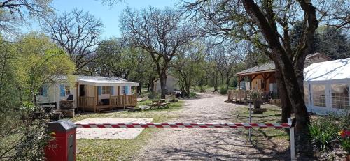 Limogne-en-Quercy Other | CAMPING LE BEL AIR tente insolite Sibley's 4 personnes-LE ROMARIN