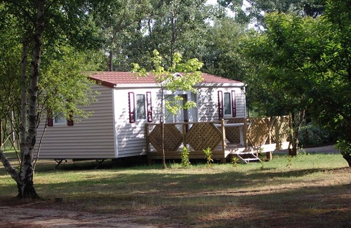 Bayas RV Rental | Camping Le Chene Du Lac