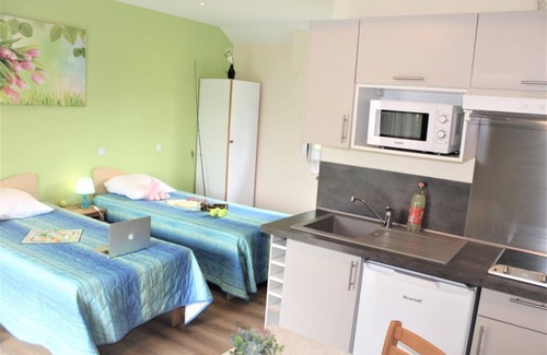 Merdrignac RV Rental | Camping Le Val de Landrouet