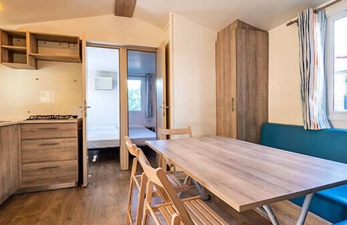 Ivry-la-Bataille House | Camping les Fontaines *** - Cozy Mobile Home 4 rooms 6 people