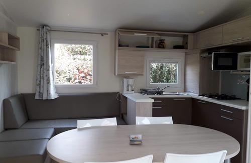 Pouldreuzic RV Rental | Camping Les Peupliers