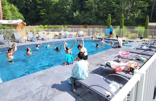 Aydat House | Camping - Piscine - ccbaife