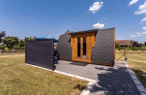 Langscheid House | 'Campingpod Auf Der Alpakawiese' with Private Terrace and Private Garden