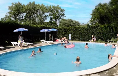 Montbarrey House | Campsite Flower Les 3 Ours * - Freelodge Confort 3 Rooms 5 People