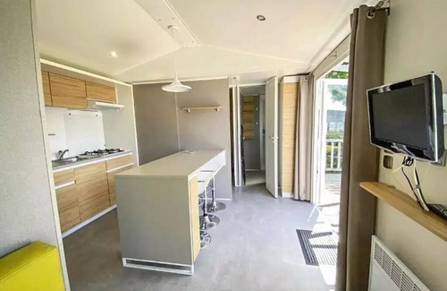 Tharon-Plage House | Campsite La Riviera * - Mobil-Home 3 Rooms 4/6 People + TV