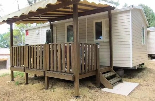 Mondragon House | Campsite La Pinède in Provence * - Mobile Home Aneth Plus 3 Rooms 4 People Air Conditioning + TV