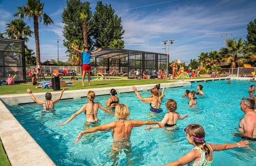 Serignan-Plage House | Campsite Le Clos Virgile* - 4-room mobile home 6 people Air-conditioned