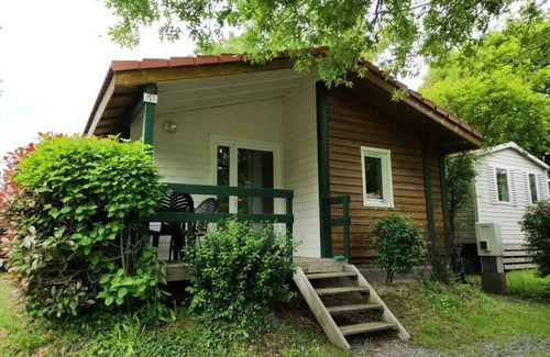Saint-Laurent-sur-Sevre Ski Chalet | Campsite Le Rouge Gorge* * - NEW CHALET 17m2 TV (1 bedroom) 2 adults 2 children -12years 4 people