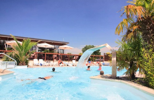 Pontorson House | Campsite Seasonova Haliotis * - WOOD LODGE - with sanitary facilities for 4 people