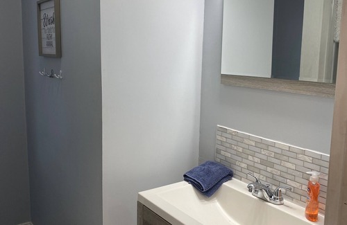Old North Columbus House | Campus Crest B (Cozy 2 bdrm Near Campus Townhouse)