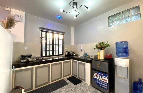 Virac House | Can Accommodate up to 10 Guests - Near Virac Airport