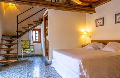 Fortia House | Can Bayre - Hotel Rural