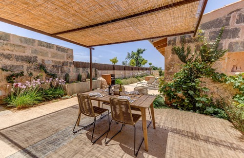 Consell Ski Chalet | Can Cunso 18 | Great design holiday home with pool | Garden, Bbq, AirCon, Wifi