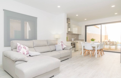 Sa Pobla Villa | CAN SERRA -Modern townhouse with private pool. Free WiFi