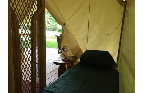 Rushville Bed & Breakfast | Cana Tent & Breakfast (FLX Glamping for 2+)