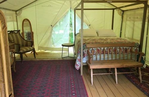 Rushville Bed & Breakfast | Cana Tent & Breakfast (FLX Glamping for 2+)