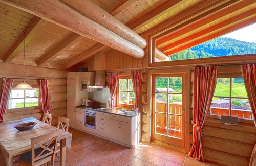 Zell am See House | Canadian-style blockhouse with fantastic mountain views