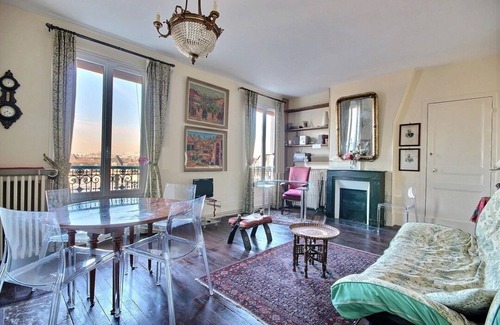 Hopital Saint-Louis Apartment | Canal Saint Martin one bedroom apartment