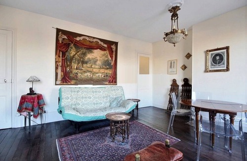 Hopital Saint-Louis Apartment | Canal Saint Martin one bedroom apartment