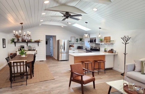 Holcomb Cottage | Canandaigua Lake Cottage