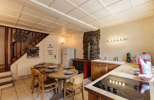 Montroc Apartment | Canari - Cosy 4pax Montroc | View | Quiet | Bus Train 250m