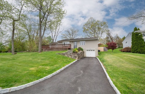 Brookfield House | Candlewood Lake, Brookfield CT