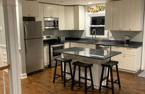 Danbury House | Candlewood Lake Retreat Extended Stay
