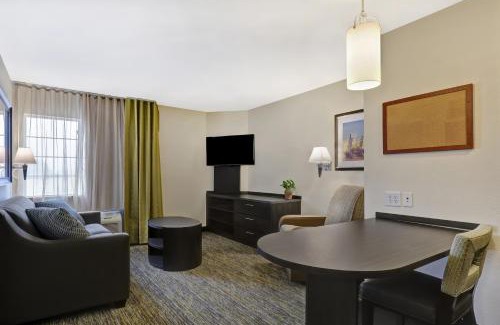 Greenwood Hotel | Candlewood Suites Indianapolis - South by IHG
