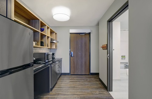 Kingston Hotel | Candlewood Suites Kingston West by IHG