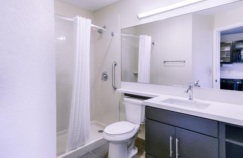 Lakeville Hotel | Candlewood Suites Lakeville I-35 by IHG