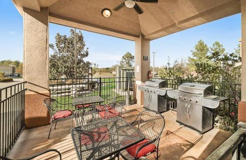 Longview Hotel | Candlewood Suites Longview by IHG