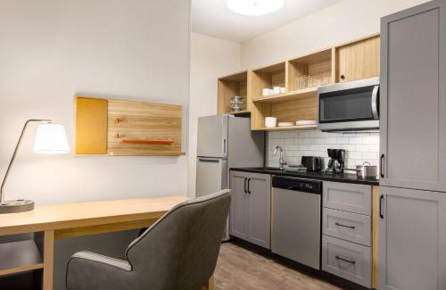 Pittston Hotel | Candlewood Suites Pittston by IHG
