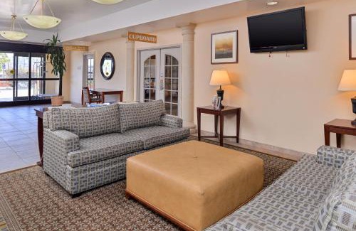 Mission Valley West Hotel | Candlewood Suites San Diego by IHG