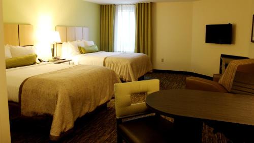 Sioux City Hotel | Candlewood Suites Sioux City - Southern Hills by IHG